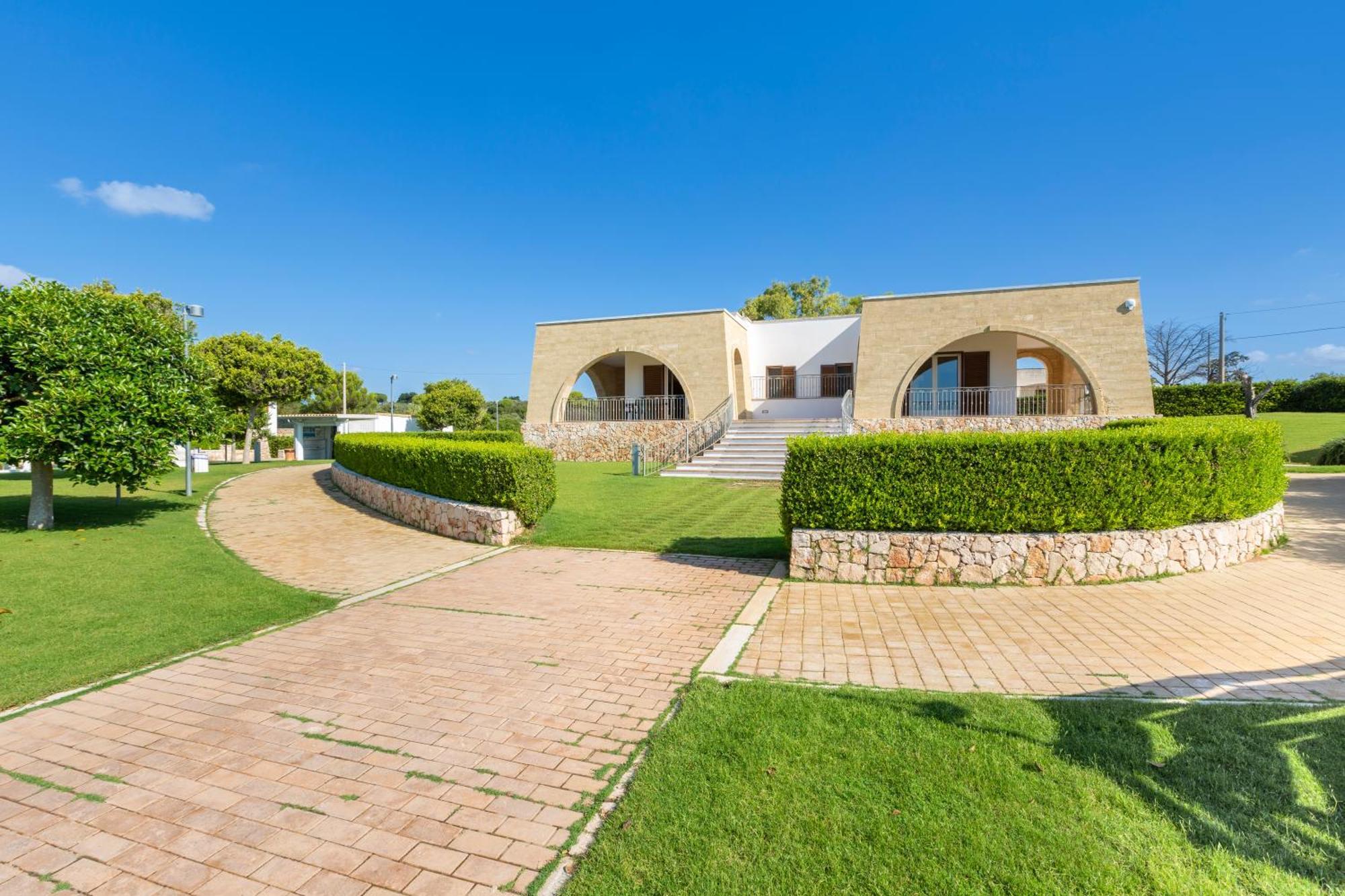 Gli Archi Family Residence Torre Pali Esterno foto